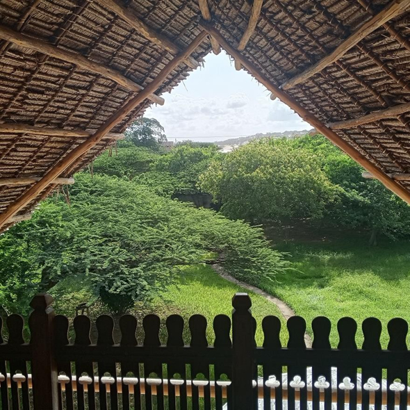 Large House for sale on Manda Beach5